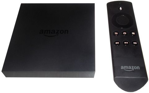 Photo de l'Amazon Fire TV avec sa télécommande