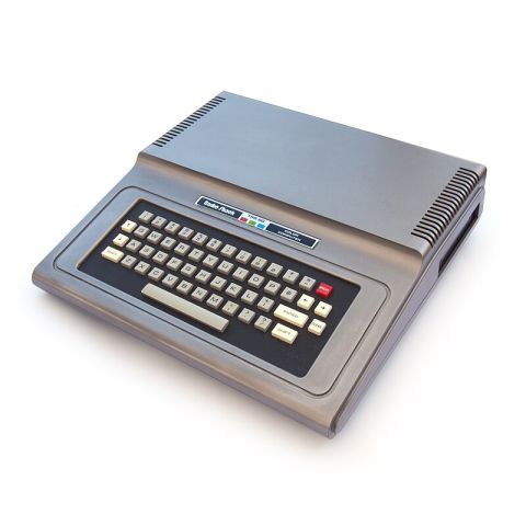 tandy-radio-shack-trs-80-color-computer-1