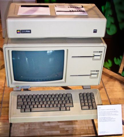 Photo de l'Apple Lisa avec un disque dur